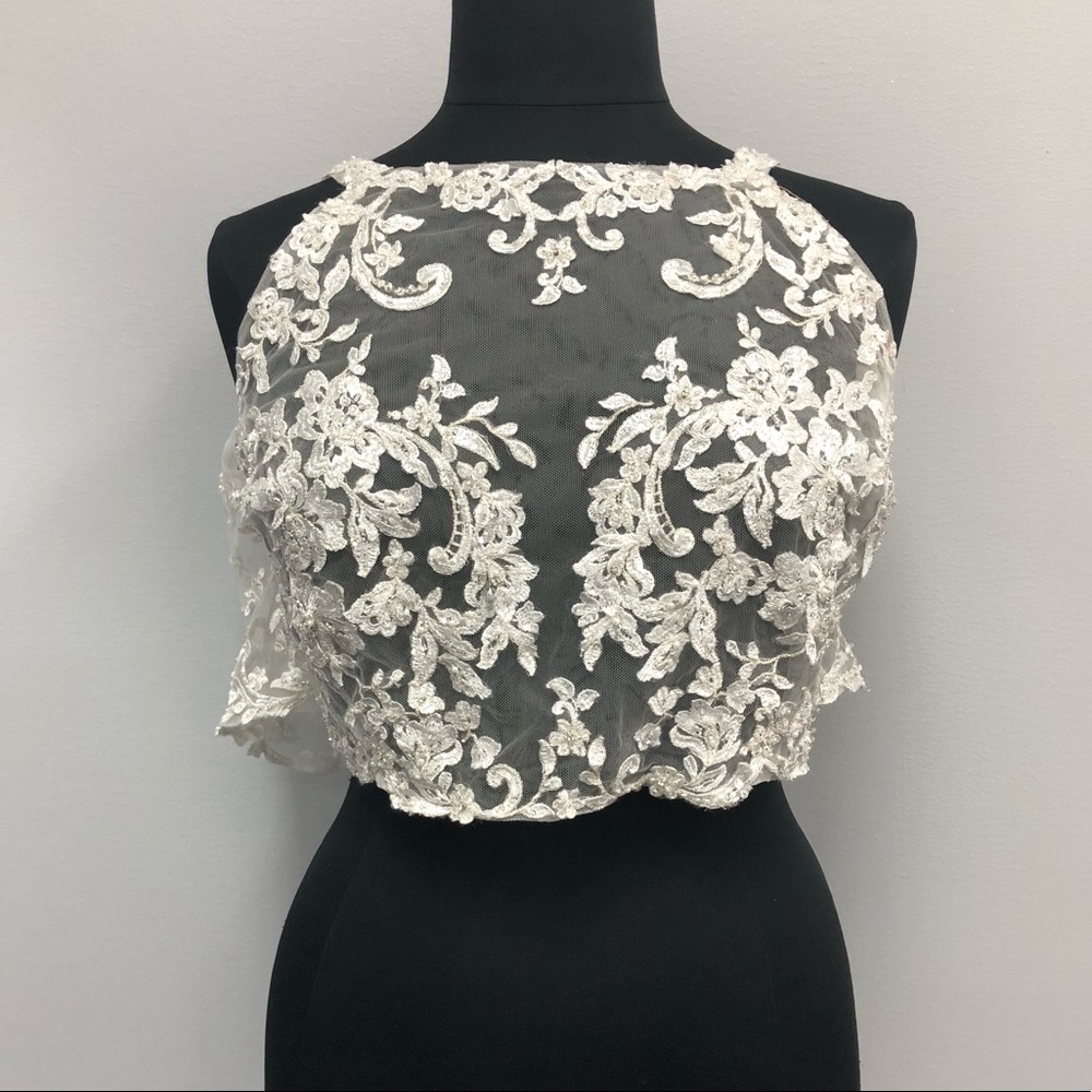 Halter Lace Shoulder Piece